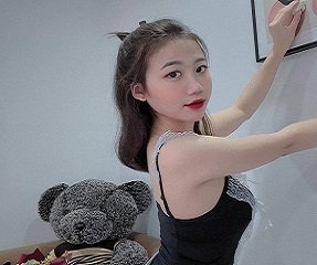 An An diện bộ cánh hầu gái siêu sexy